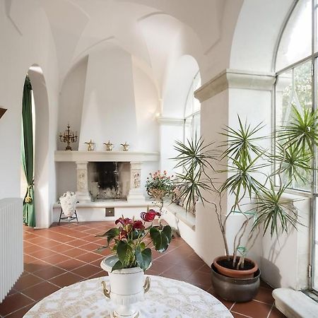 Antica Villa La Viola, Suite With Private Pool Лече Екстериор снимка
