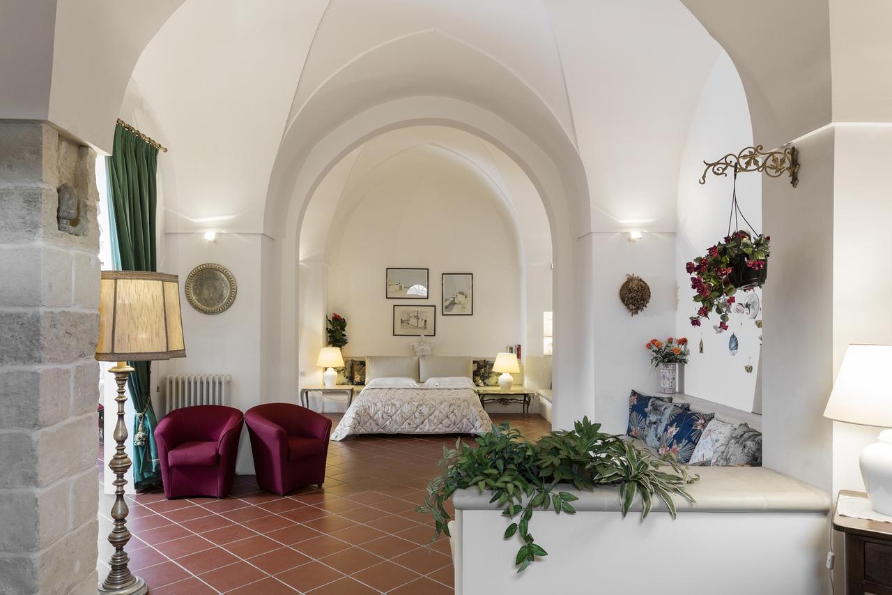 Antica Villa La Viola, Suite With Private Pool Лече Екстериор снимка