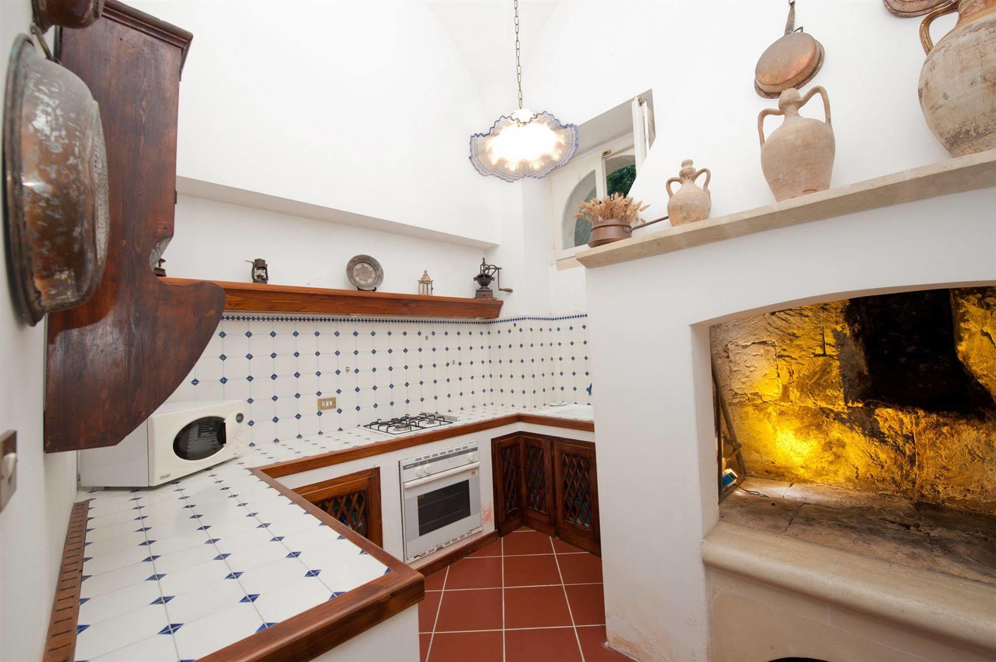 Antica Villa La Viola, Suite With Private Pool Лече Екстериор снимка