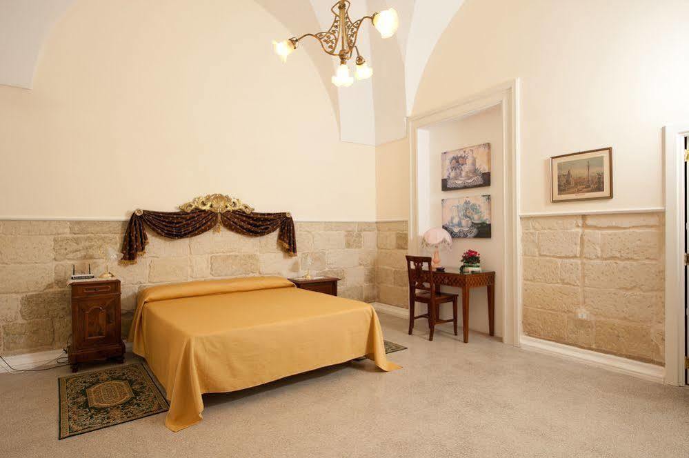 Antica Villa La Viola, Suite With Private Pool Лече Екстериор снимка